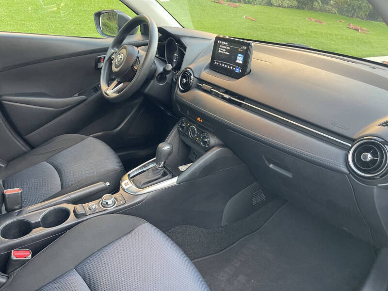 2019 Toyota Yaris XLE