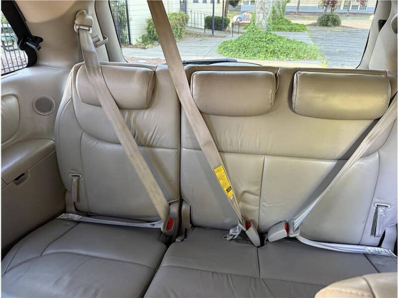 2004 Toyota Sienna