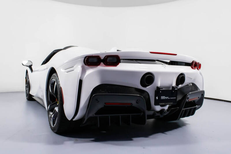 2023 Ferrari SF90 Spider