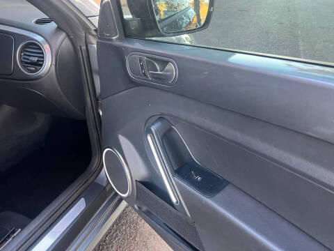 2012 Volkswagen Beetle