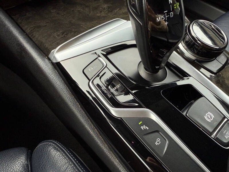 2017 BMW 5 Series 530i