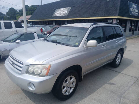 2002 Toyota Highlander for sale at Auto Space LLC in Norfolk VA