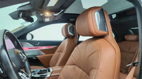 2023 BMW 7 Series 740i