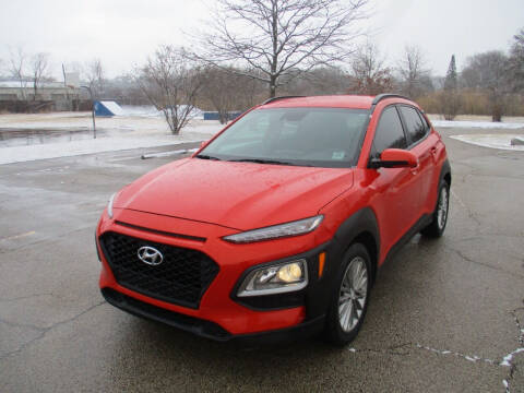 2020 Hyundai Kona for sale at Triangle Auto Sales in Elgin IL