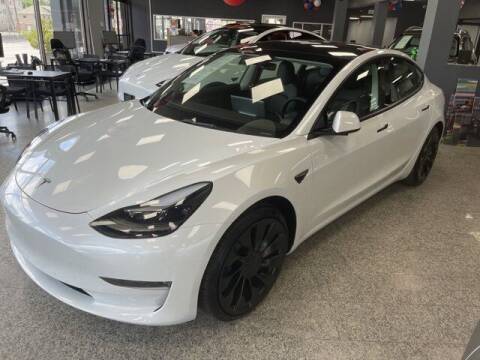 2022 Tesla Model 3 for sale at CTCG AUTOMOTIVE in South Amboy NJ