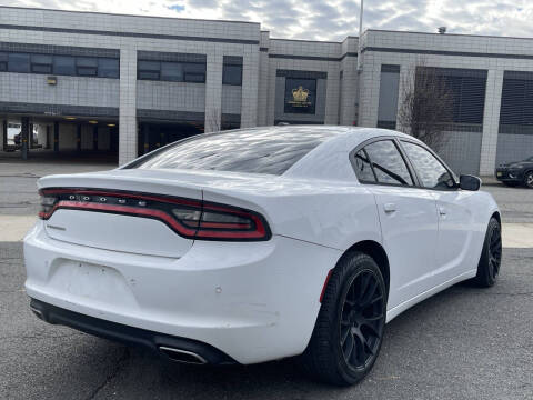 2015 Dodge Charger SE