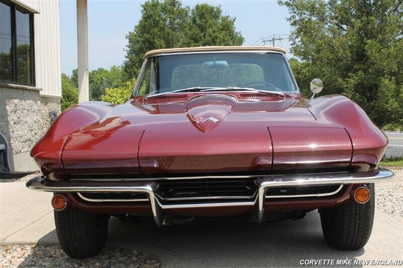1965 Chevrolet Corvette 10
