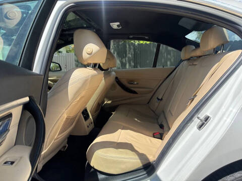 2017 BMW 3 Series 330i xDrive