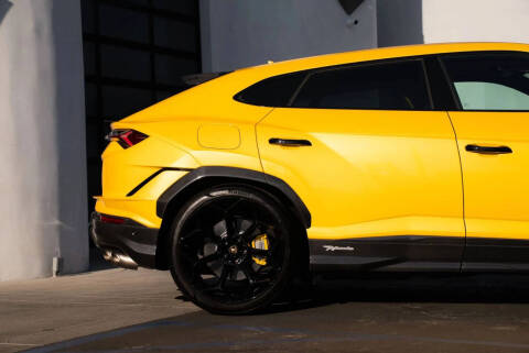 2024 Lamborghini Urus Performante