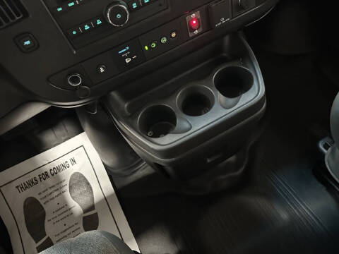 2022 Chevrolet Express 3500