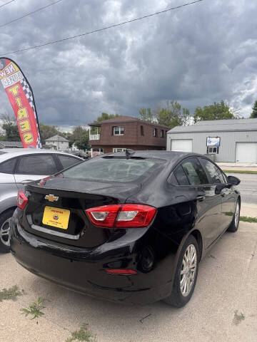 2017 Chevrolet Cruze LS Auto