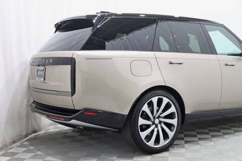 2025 Land Rover Range Rover P530 SE