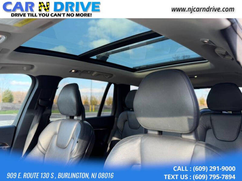 2016 Volvo XC90 T6 Momentum