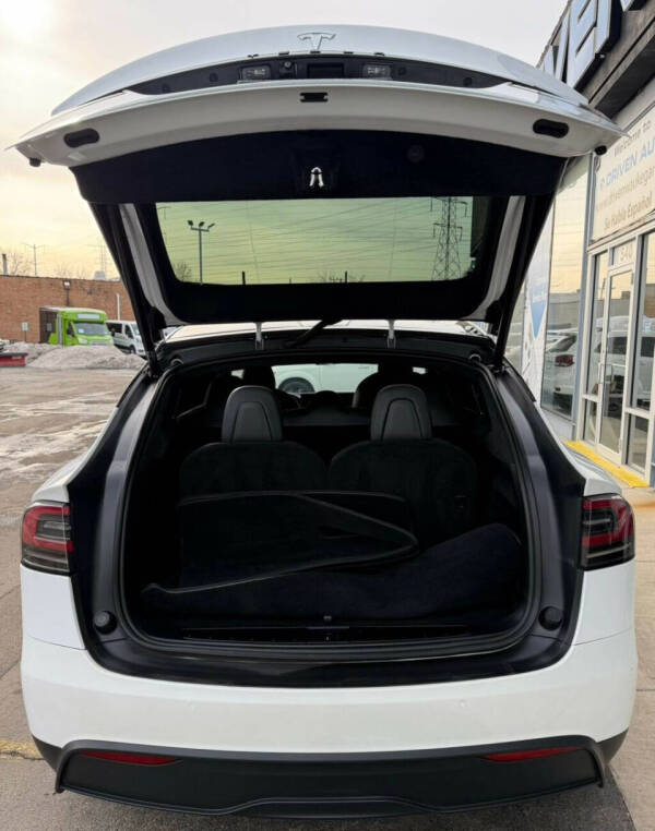 2022 Tesla Model X