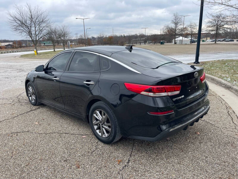 2019 Kia Optima LX photo 8