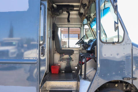 2020 Freightliner MT45 Chassis