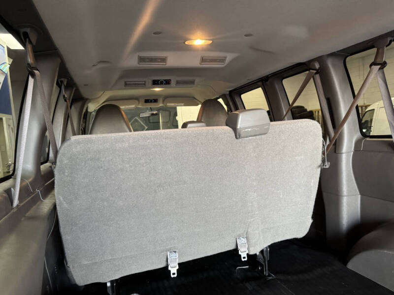 2015 Chevrolet Express LS 2500