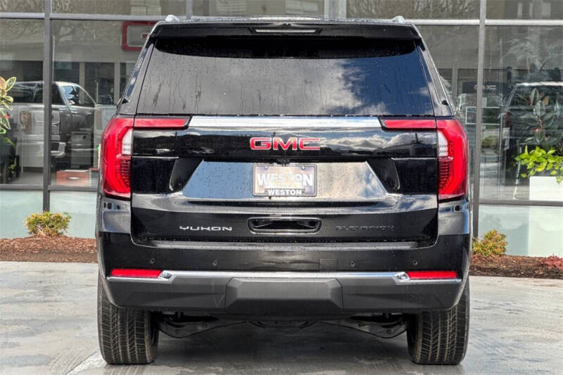 2026 GMC Yukon Elevation