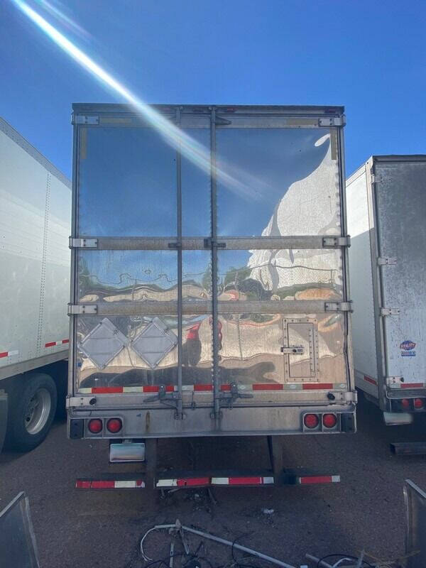 2016 Utility 53' T/A Reefer  w/ Carrier