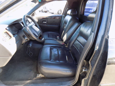 1999 Lincoln Town Car Executive
