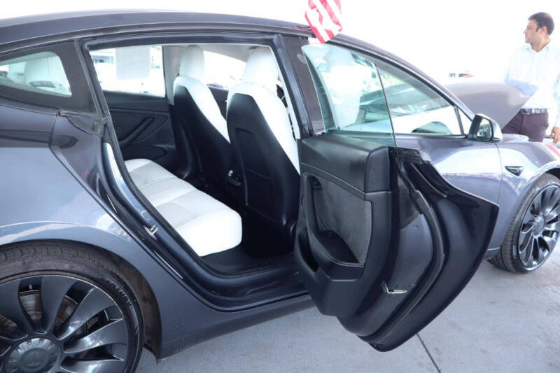 2022 Tesla Model 3 Performance