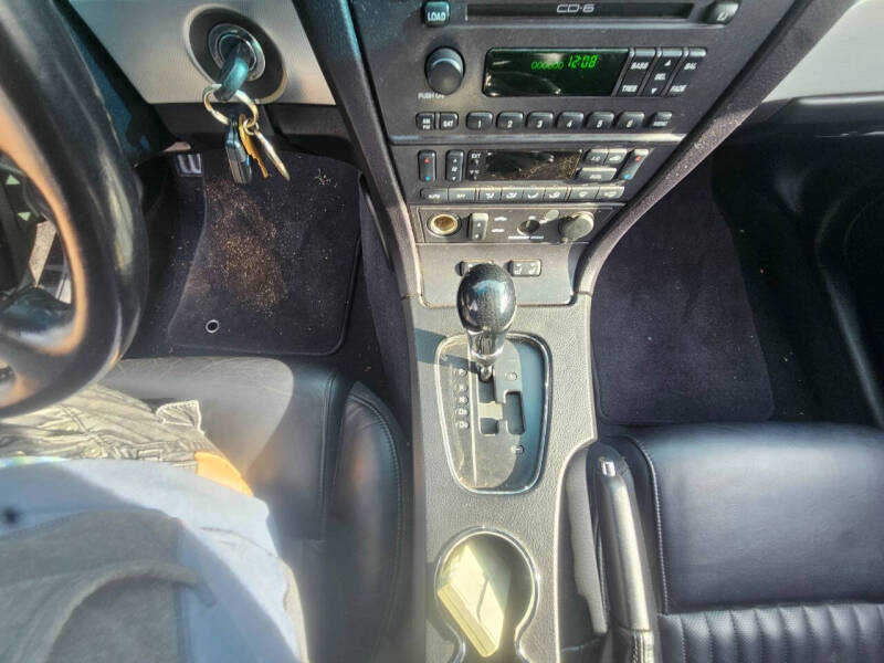 2005 Ford Thunderbird Deluxe