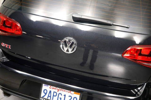 2017 Volkswagen Golf GTI SE