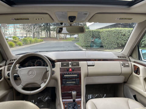 1998 Mercedes-Benz E-Class E 320
