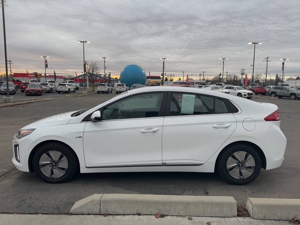 2020 Hyundai IONIQ Hybrid for sale at Axio Auto Boise in Boise, ID