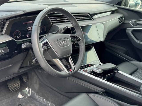 2023 Audi e-tron S quattro Premium Plus