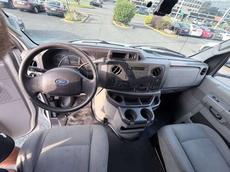 2016 Ford E-Series