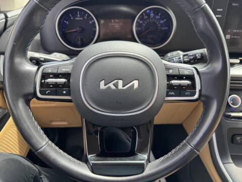 2023 Kia Carnival
