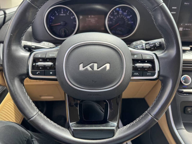 2023 Kia Carnival