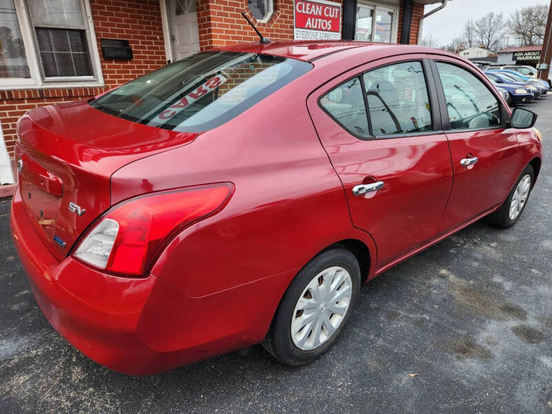 2012 Nissan Versa 1.6 SL