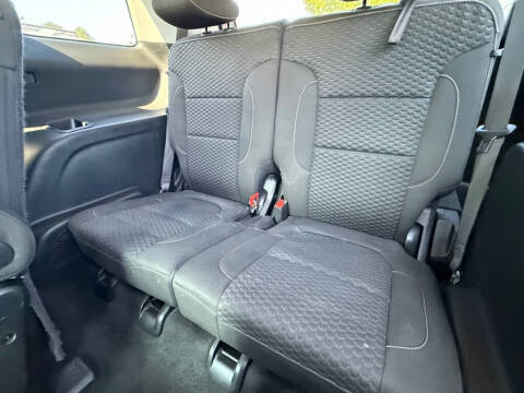 2017 GMC Acadia SLE-2