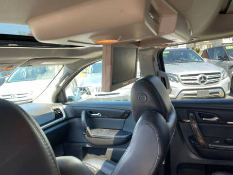 2016 GMC Acadia Denali
