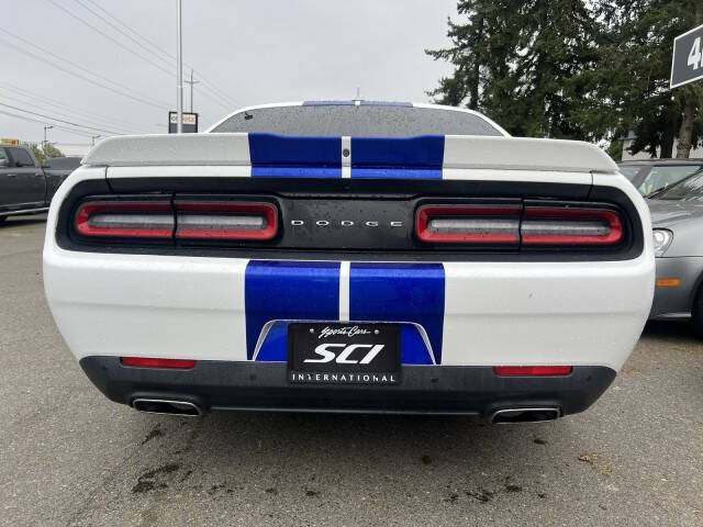 2015 Dodge Challenger SXT Plus