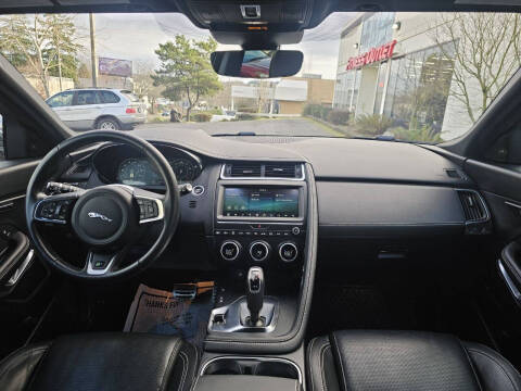 2020 Jaguar E-PACE P300 R-Dynamic SE