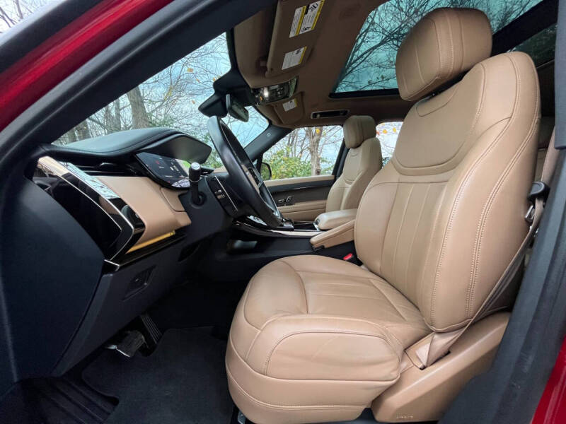 2024 Land Rover Range Rover Sport P360 SE