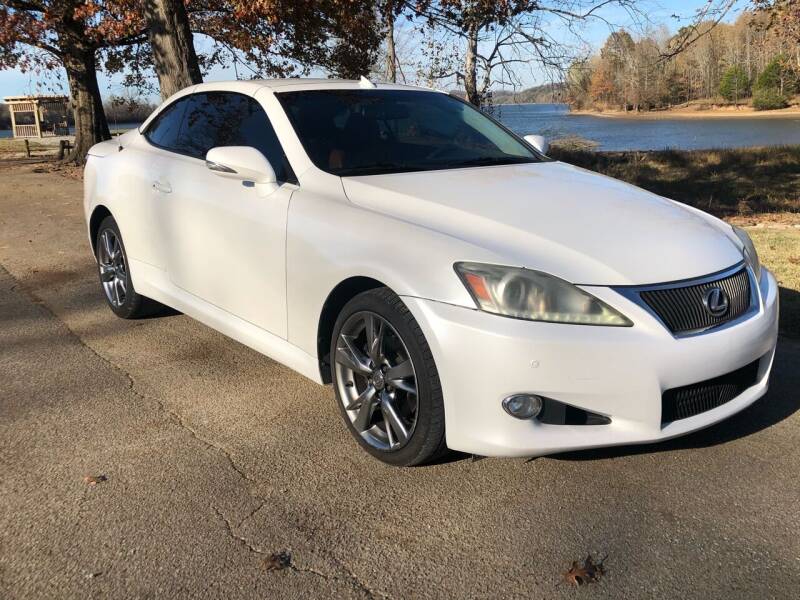 2011 Lexus IS 250C for sale at Monroe Auto's, LLC in Parsons TN