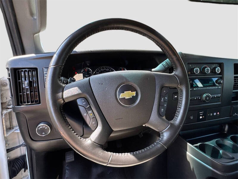 2023 Chevrolet Express 2500