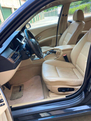 2004 BMW 5 Series 525i