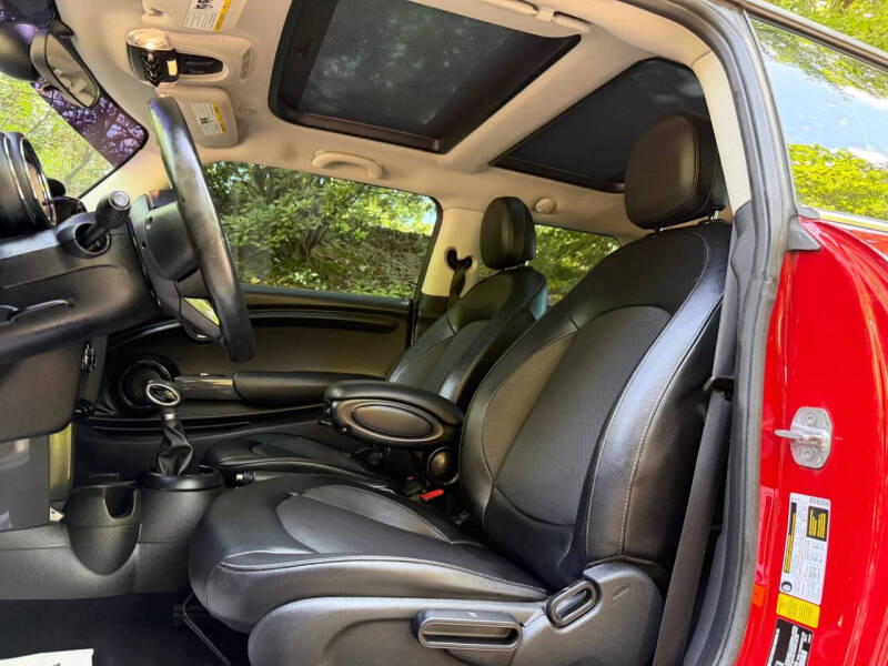2017 MINI Hardtop 2 Door Cooper