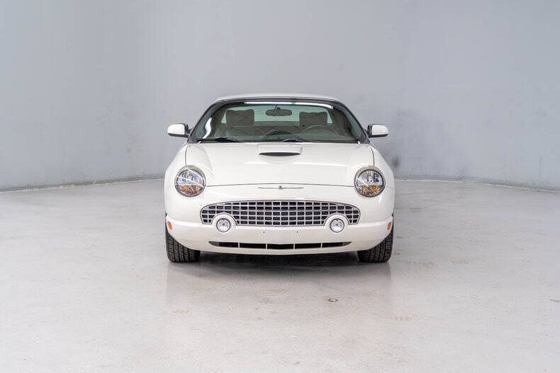 2002 Ford Thunderbird Deluxe