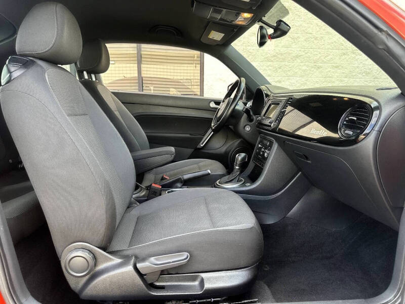 2016 Volkswagen Beetle 1.8T S