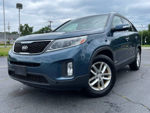 2015 Kia Sorento for sale at MAGIC AUTO SALES in Little Ferry NJ