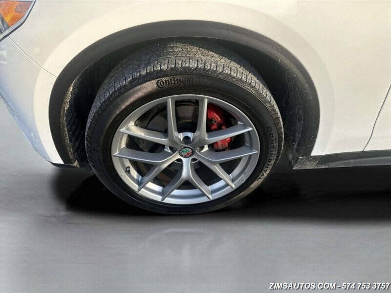 2018 Alfa Romeo Stelvio Sport