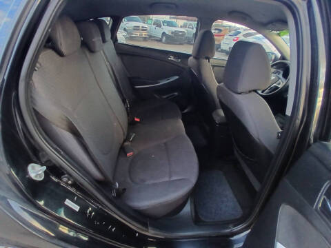 2012 Hyundai Accent SE