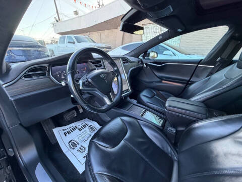 2015 Tesla Model S 70