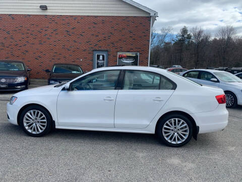2011 Volkswagen Jetta for sale at BAY CITY MOTORS in Auburn ME